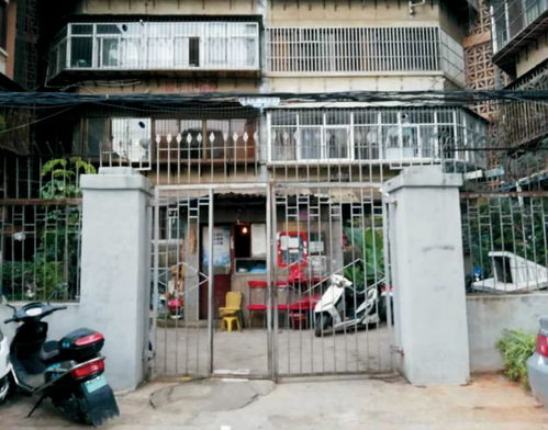 昆明多个老小区门卫要收夜间开门费 这钱到底该不该交